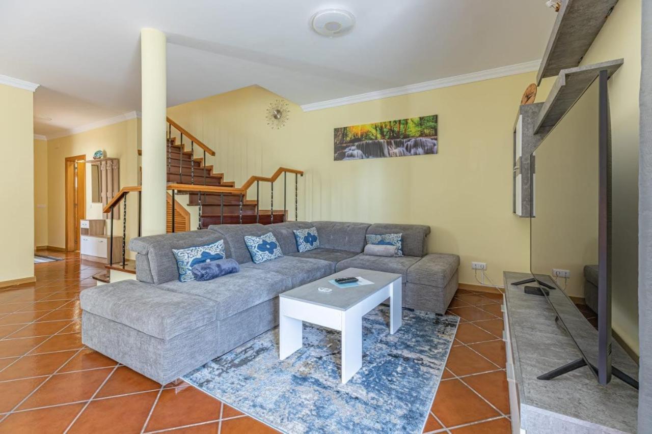 Flowers Island House 4 Canico (Madeira)