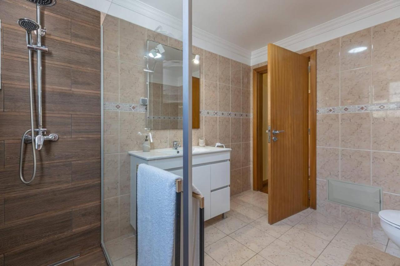 Flowers Island House 4 *